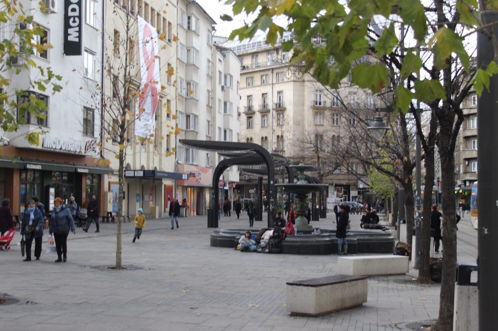 Площад „Славейков” днес